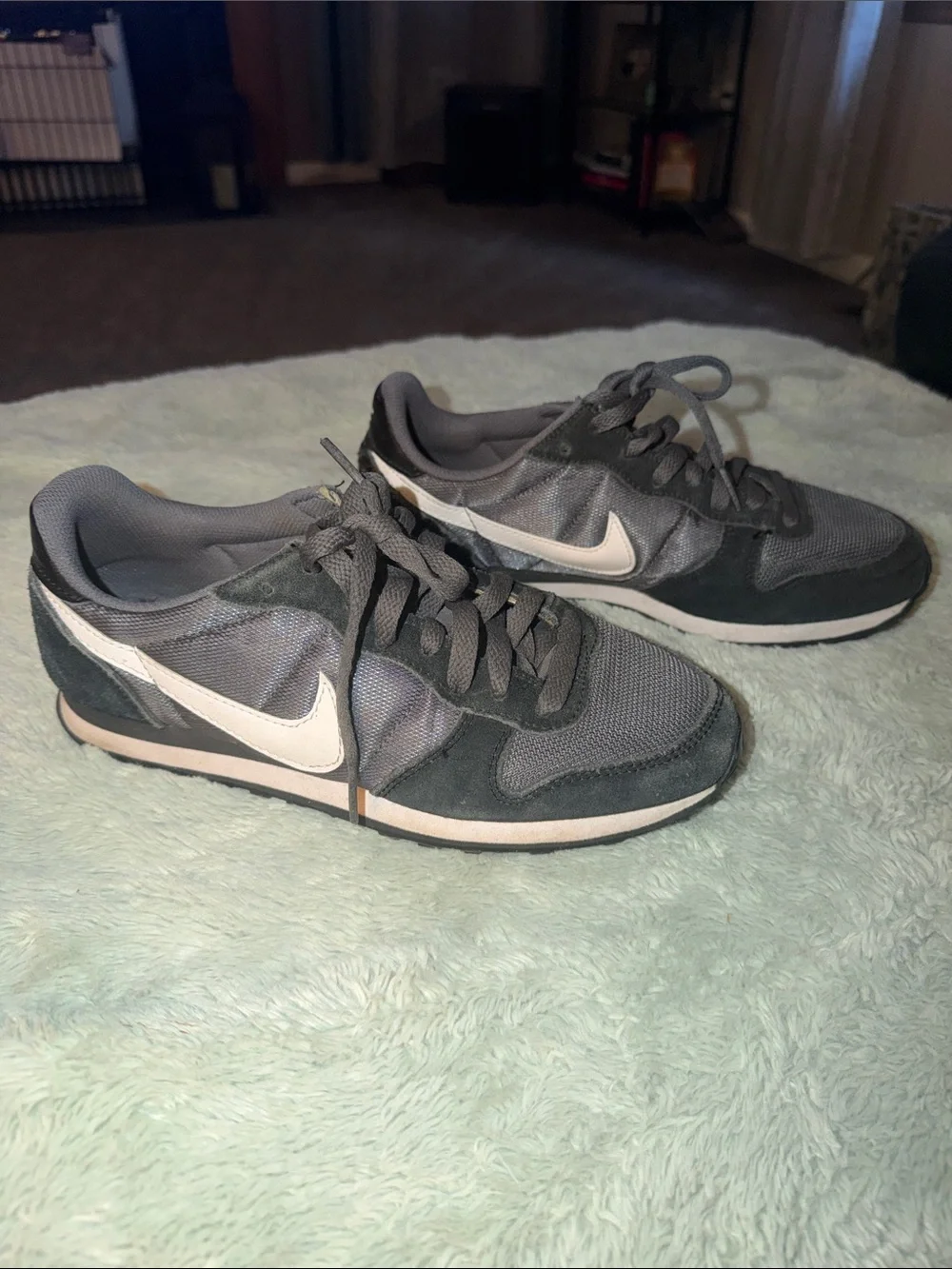 Nike Women’s Gray & White Retro Runner Sneakers